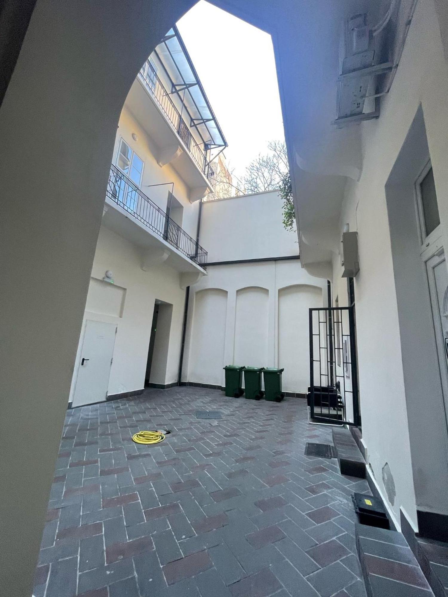 Apartamento Cosy Flat In The Dob Street - Sapphire Budapest Exterior foto